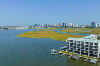 Boat Slip * Swimming Pool * Unbelievable Views - Ocean City - 0