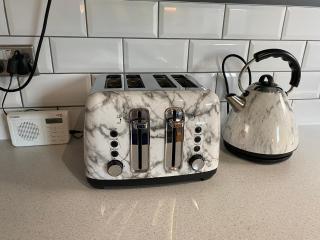 City Centre Modern Studio Apartment - Westone FREE WIFI, GYM ACCESS, NETFLIX - 4