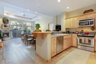 St James Place #9 - 4