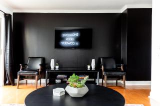 WALK to Downtown Broadway with Pool, Parking and Patio - Nashville - 1