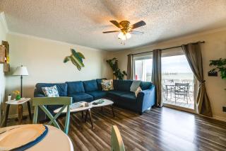 Pier and Pool Access Bayfront Rockport Escape! - 7