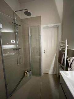 Privates Zimmer in einem gepflegten Bungalow - Neuss - 4
