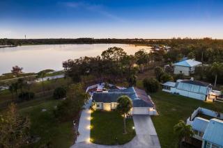 Tranquil Lakeside Haven - Naples - 7