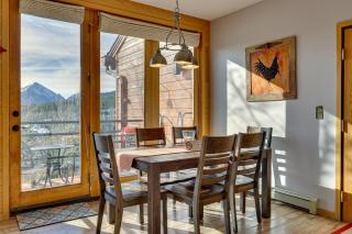 Heated Pool Access and Near Skiing Colorado Retreat - Silverthorne - 5