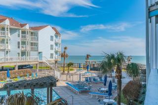 Octopus Gardens Private Boardwalk to the Beach Great Gulf views - Galveston - 0