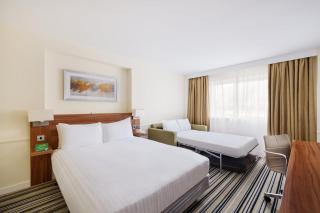 Holiday Inn Leeds Garforth by IHG - Garforth - 4