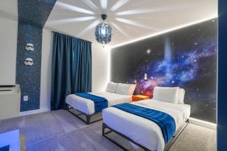 Brand New Cozy Retreat at Storey Lake Resort - 9