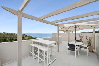 Ocean view unit with Private Rooftop - 1