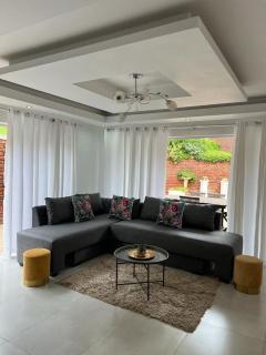 Villa Le Rosa Unit 2 - 6