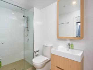 Artistic South Brisbane 2 bedroom Apartment with Parking - Brisbane - 5