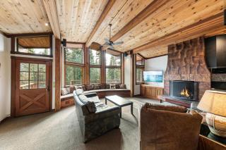 Sherwood Chalet - Quiet 3 BR in Ward Canyon, Private Hot Tub, Near Sherwood Chairlift - Tahoe City - 8