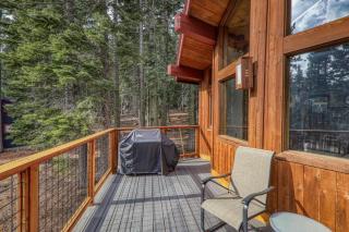 Sherwood Chalet - Quiet 3 BR in Ward Canyon, Private Hot Tub, Near Sherwood Chairlift - 3