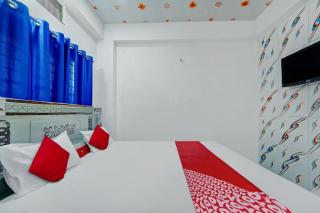 Hotel O S Square Guest House - Patna - 4
