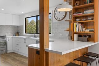 Shangri La - Surf Parade - Beachfront - Inverloch - 7