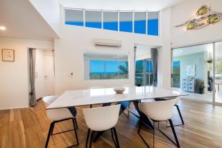 Picture Perfect On Azure - Airlie Beach - 2