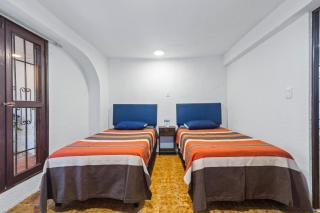 Casa Nance Alojamientos CHICHÉN ITZÁ Hospedaje familiar Cocineta antecomedor 2 camas AC baño - Cancún - 7