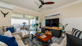 17 Malibu, Beverly Hills Estate - 3