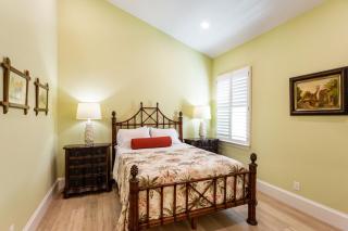 Imola Vacation Rental - Naples - 5