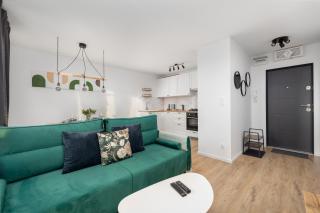 Apartment Near the Warta River by Noclegi Renters - Poznań - 0