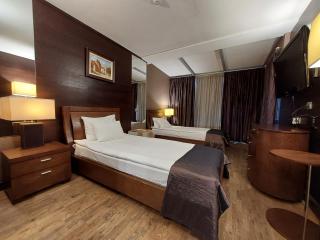 Hotel City Pleven - Pleven - 8
