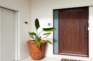 Chic Beachside Abode, Sunrise Beach - 9