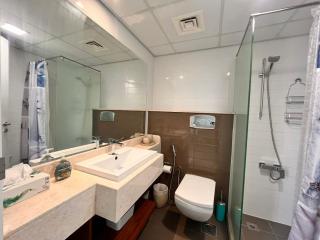 Direct Beach Access Two Bedroom Two Storey - 9