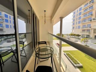 Direct Beach Access Two Bedroom Two Storey - 8