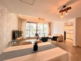 Direct Beach Access Two Bedroom Two Storey - 1