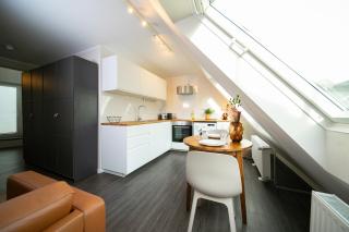 Favorite Stays -Suite and More - Altstadt - Düsseldorf - 5