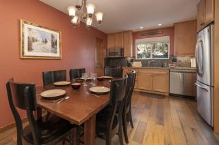 Hi Country Haus - 10-18,,, condo - 8