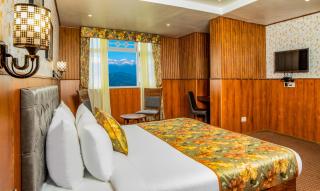 Summit Oakden Resort & Spa at Mall Road - 8
