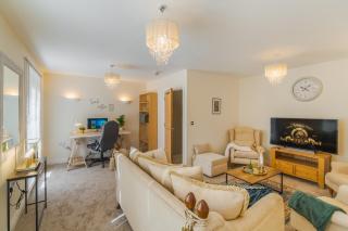 North West London near warner bros studio Modern huge house 5bed 4bath WD17 with free parking (9 occupancy) - Watford - 4