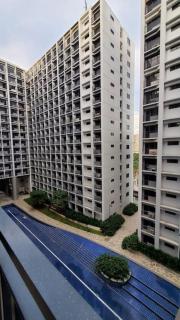 Shore 2 1Br Suite with Balcony within Mall of Asia Complex - Manila - 1