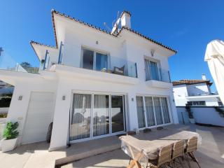 Private Luxurious Villa Walking Distance to Puerto Banus - Marbella - 3
