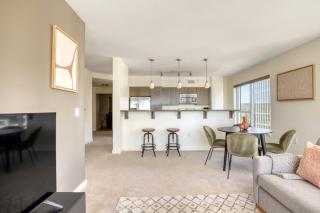 Bellevue 2br w Roof Gym pets nr Local Dining SEA-477 - 8