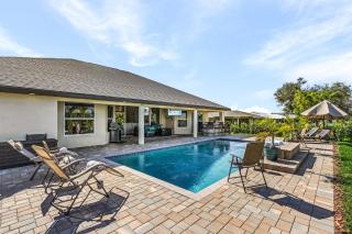 Heated Pool, Hot Tub, Sleeps 6! - Villa Good Times and Tan Lines - Roelens Vacations - Cape Coral - 6