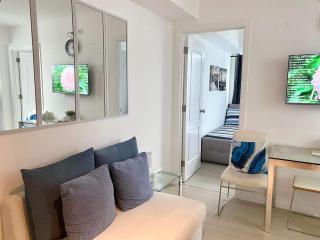 2 bedroom Azure Beachview - Manila - 5