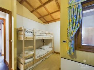 Spacieux appartement 4 pièces au centre avec balcon, parking et Wi-Fi - FR-1-398-641 - Montvalezan - 1