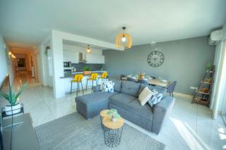 Spacious seafront 3 bedrooms - balcony GOSLM-7 - Sliema - 8