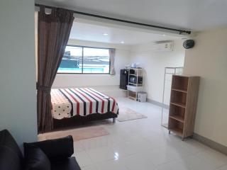 Living Room Guesthouse & Cafe Bar - Karon Beach - 7