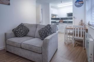 Castle Cove - 1 Bedroom Apartment - Tenby - Tenby - 1
