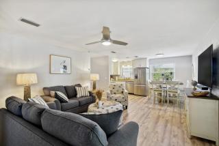 New Smyrna Beach Home Less Than 1 Mi to Beachand Main House - New Smyrna Beach - 7
