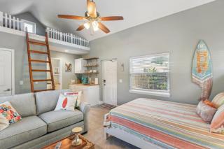New Smyrna Beach Hideaway Less Than 1 Mi to Beach! - New Smyrna Beach - 0