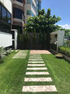 Apto com ótima localização, centro de Meia Praia - Itapema - 9