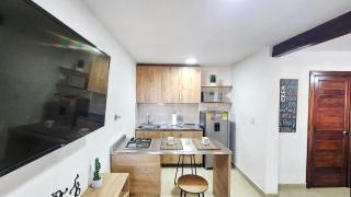 Couples Retreat in Laureles Estadio Private Studio, 1BR 1Bath KiT - Medellín - 3
