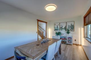 Scenic Flagstaff Home with Hot Tub and Mountain Views - Flagstaff - 1