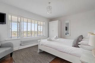 Stunning Property Seaviews, Private Pool & Parking - Saundersfoot - 9