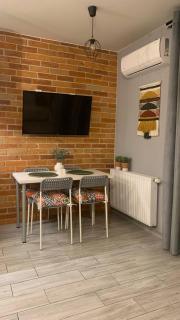 Roztocka studio, free parking, AC, 1 tram to the city & National Stadion - Varsavia - 2