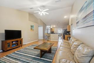 Pet-Friendly Home with Backyard in Cape Coral! - Cape Coral - 8
