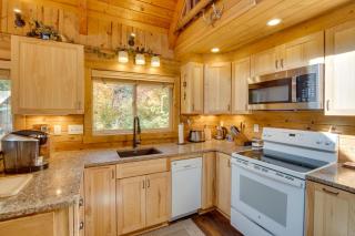 Cozy Easton Cabin on the Yakima River! - Pine Glen - 1